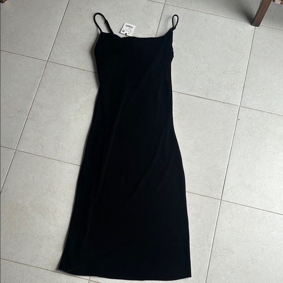 Elegant Black Dress For New Years - Picture 1 of 1